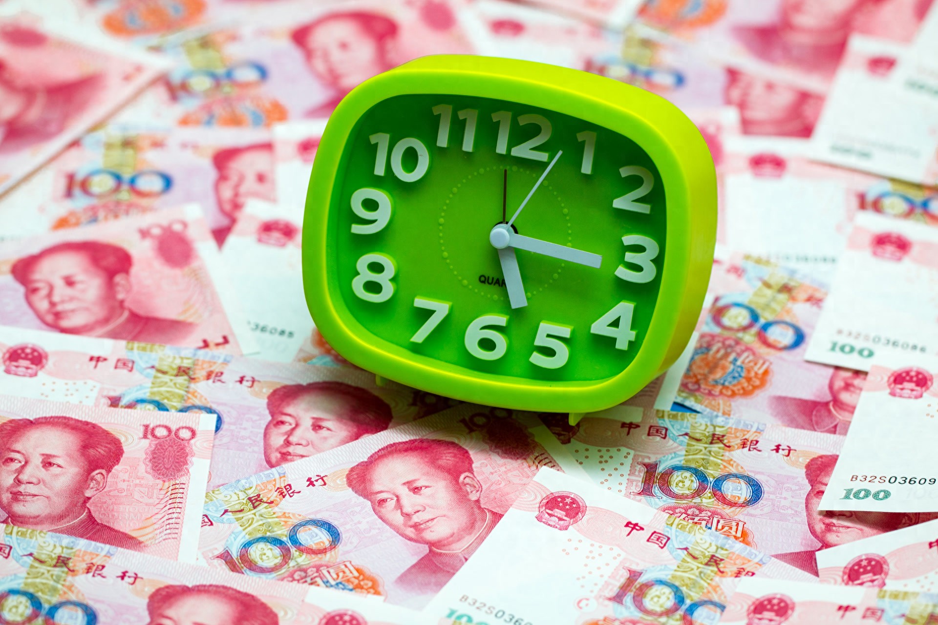 预定利率 3%成绝唱！保险产品退场倒计时，投保人需警惕