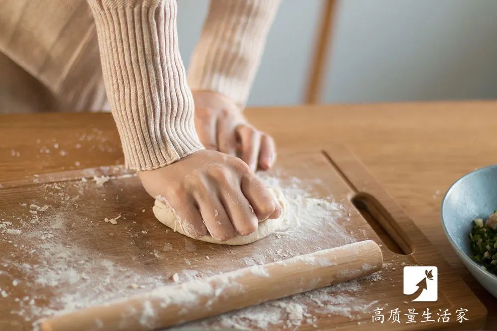 素饺子馅做法大全_小油菜饺子_饺子皮攻略