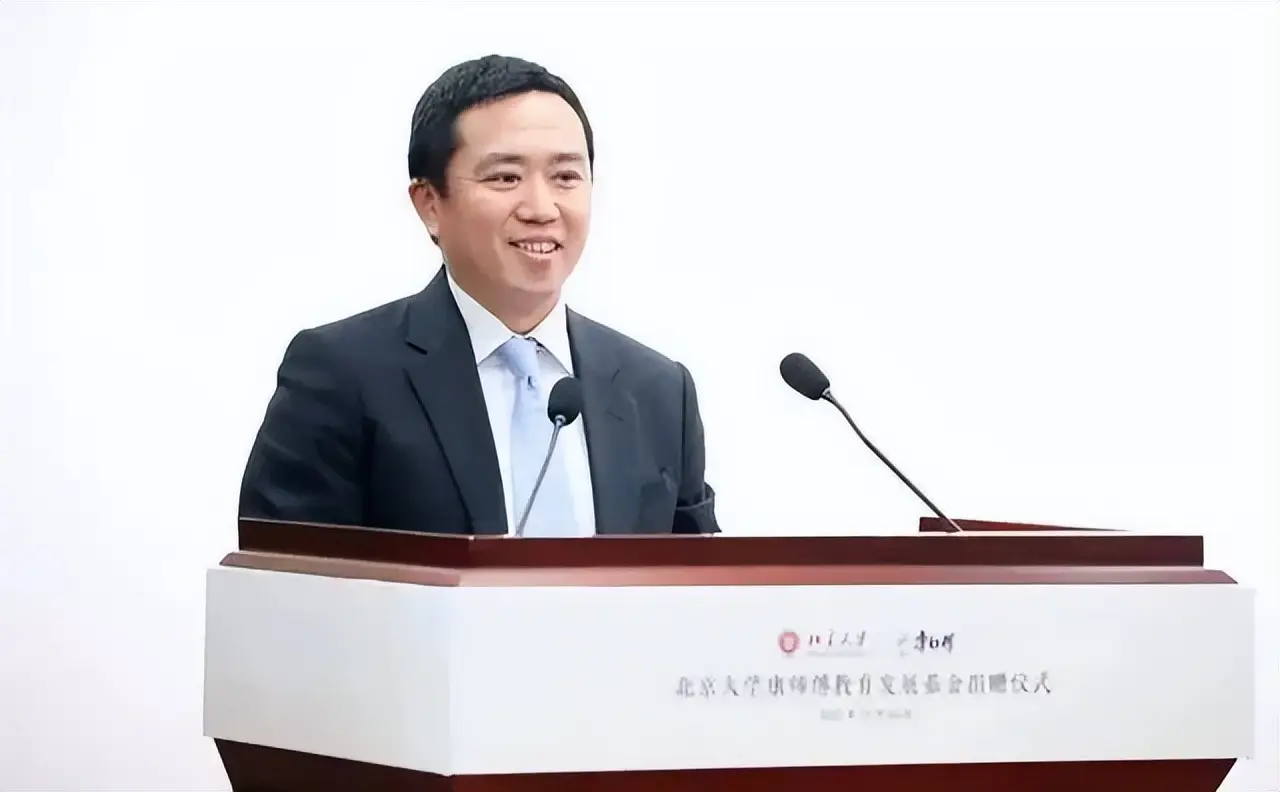 方便面销量下滑分析_康师傅营收下跌原因_康师傅股价