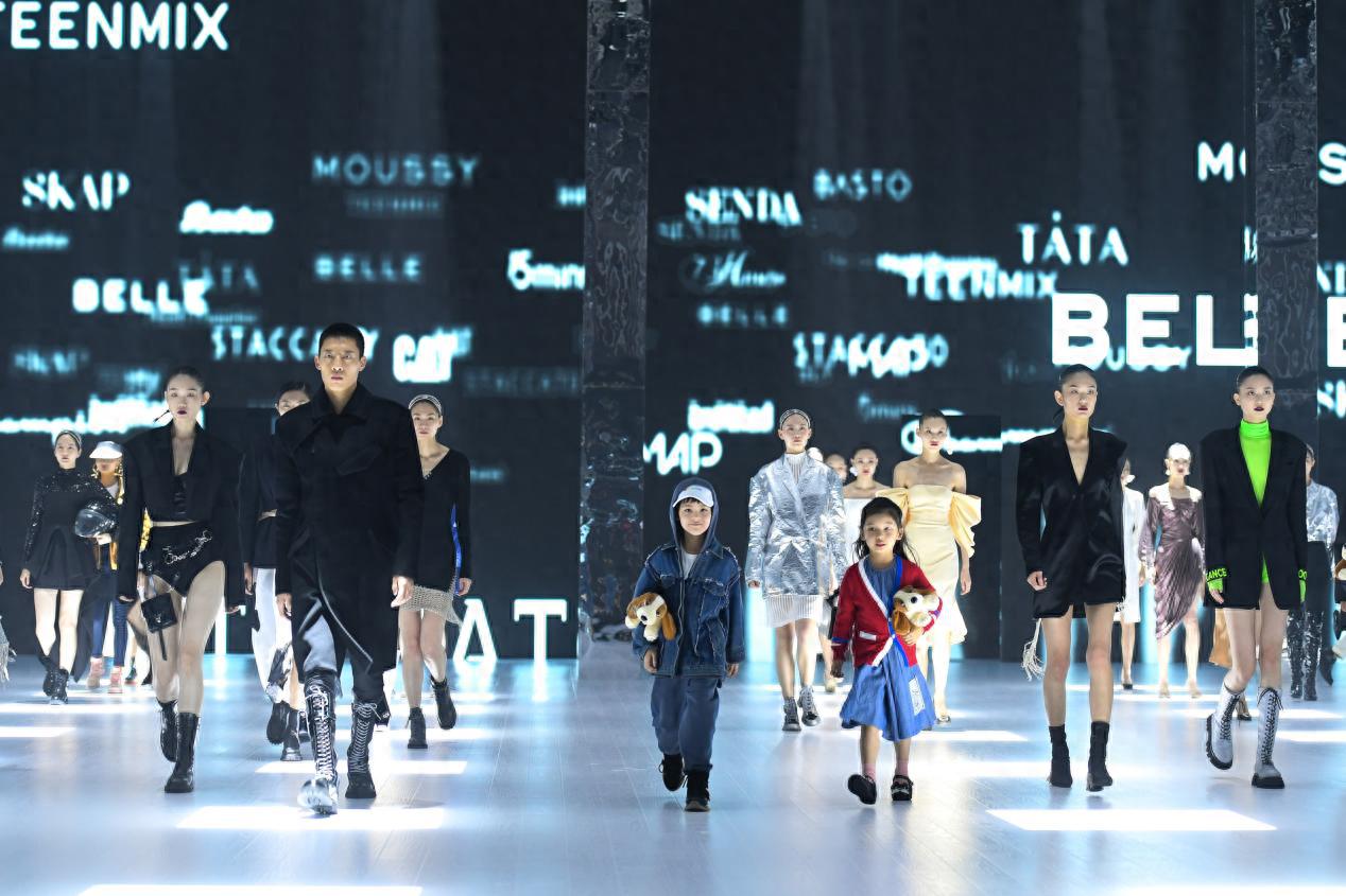 鞋履企业千百度将退出资本市场，行业挑战下百丽时尚走出增长新路