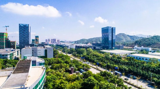 宝龙比亚迪2025招工_龙岗区产业发展历程_宝龙科技城