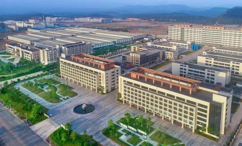 深圳得润电子迁江门，员工接爸妈来鹤山过年，多干多赚图安稳