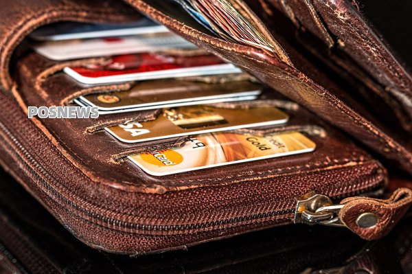 哪些银行减免信用卡部分服务费（银行免费减免）-第2张图片-POS资讯网