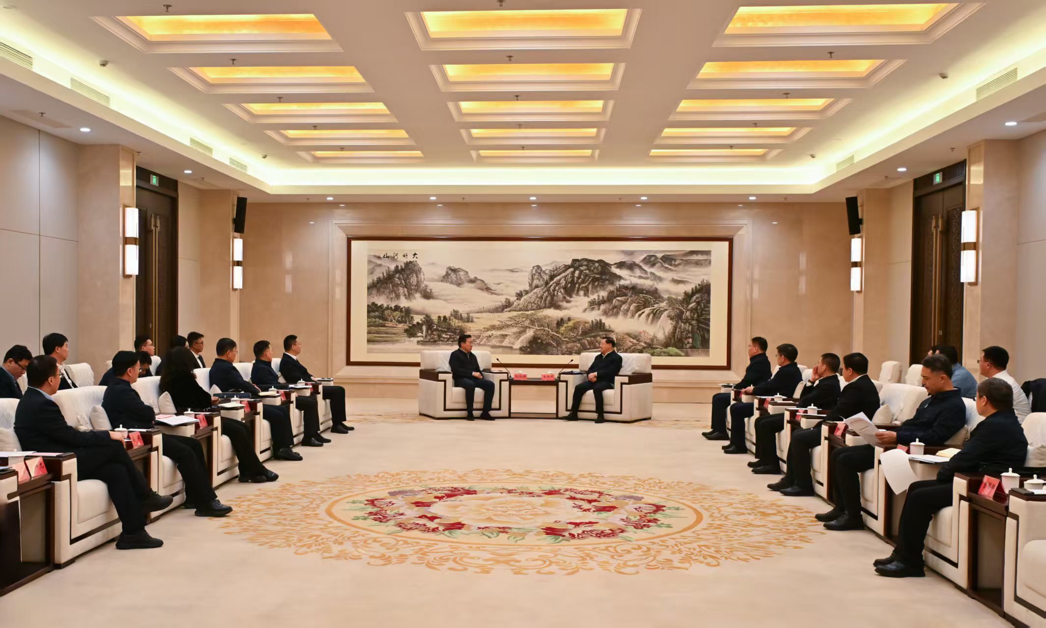 2月2日国家电投与内蒙古交流，深化清洁能源领域合作