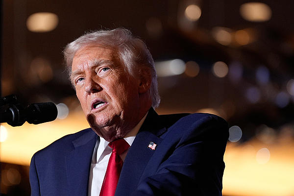 美联储降息25基点_鲍威尔关税政策致通胀_降息与通缩